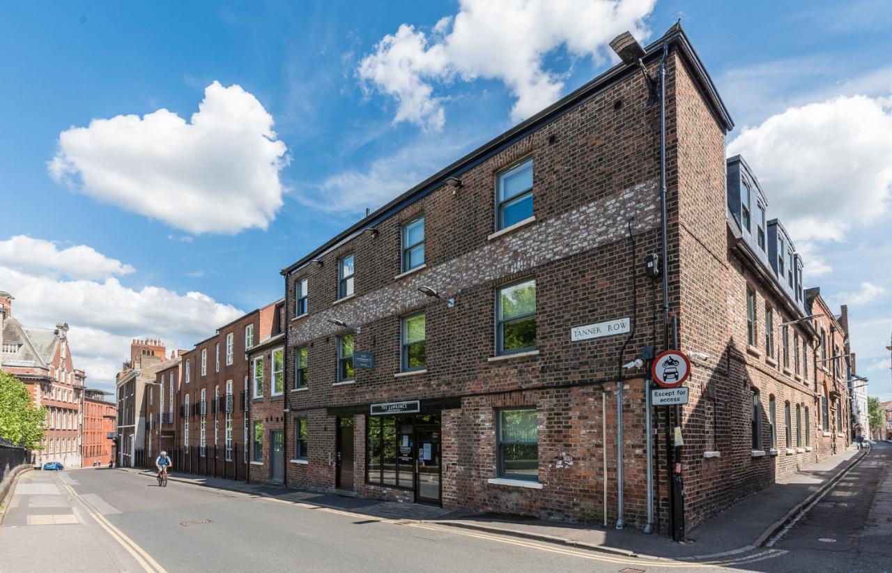The Lawrance Luxury Aparthotel - York Buitenkant foto