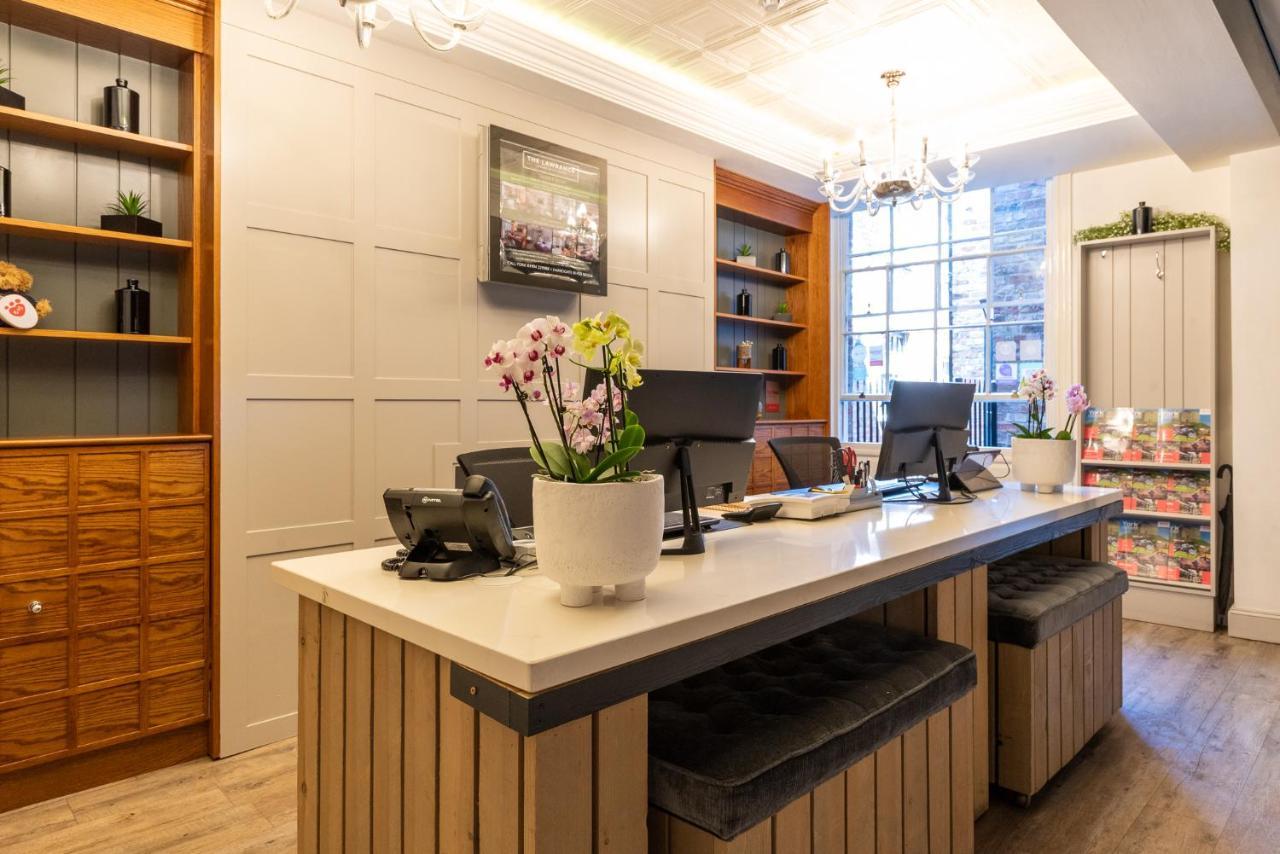 The Lawrance Luxury Aparthotel - York Buitenkant foto