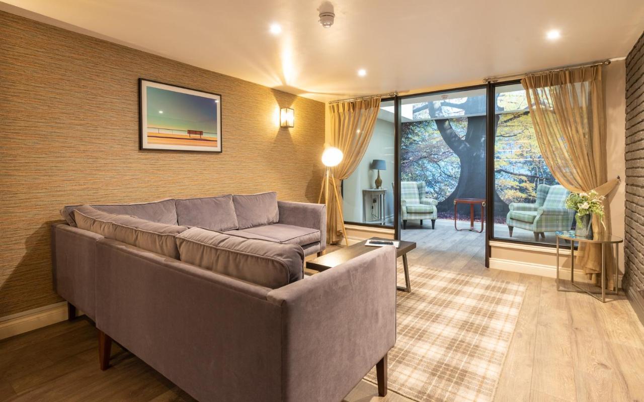 The Lawrance Luxury Aparthotel - York Buitenkant foto