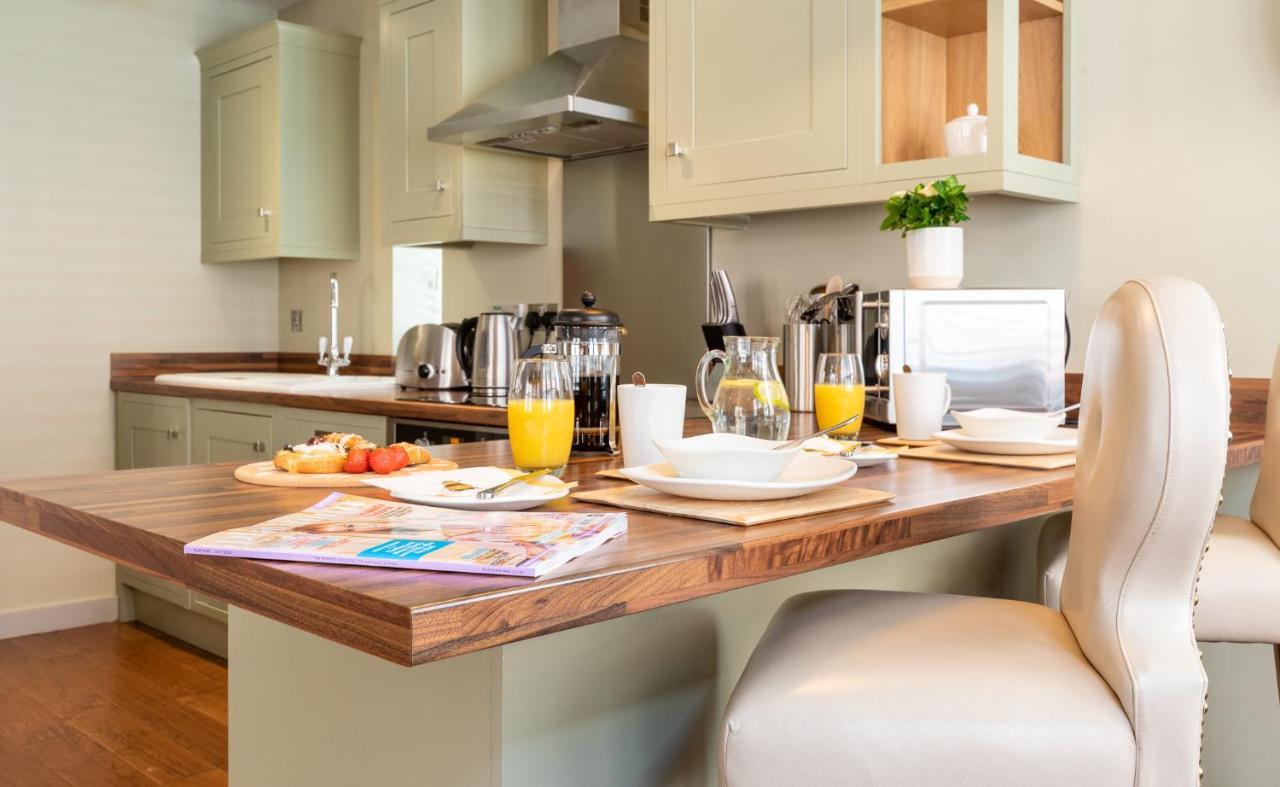 The Lawrance Luxury Aparthotel - York Buitenkant foto