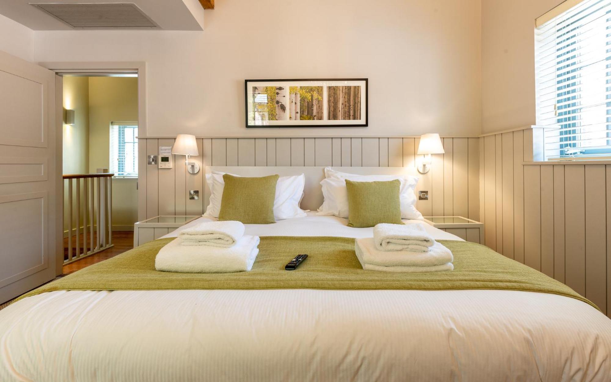 The Lawrance Luxury Aparthotel - York Buitenkant foto