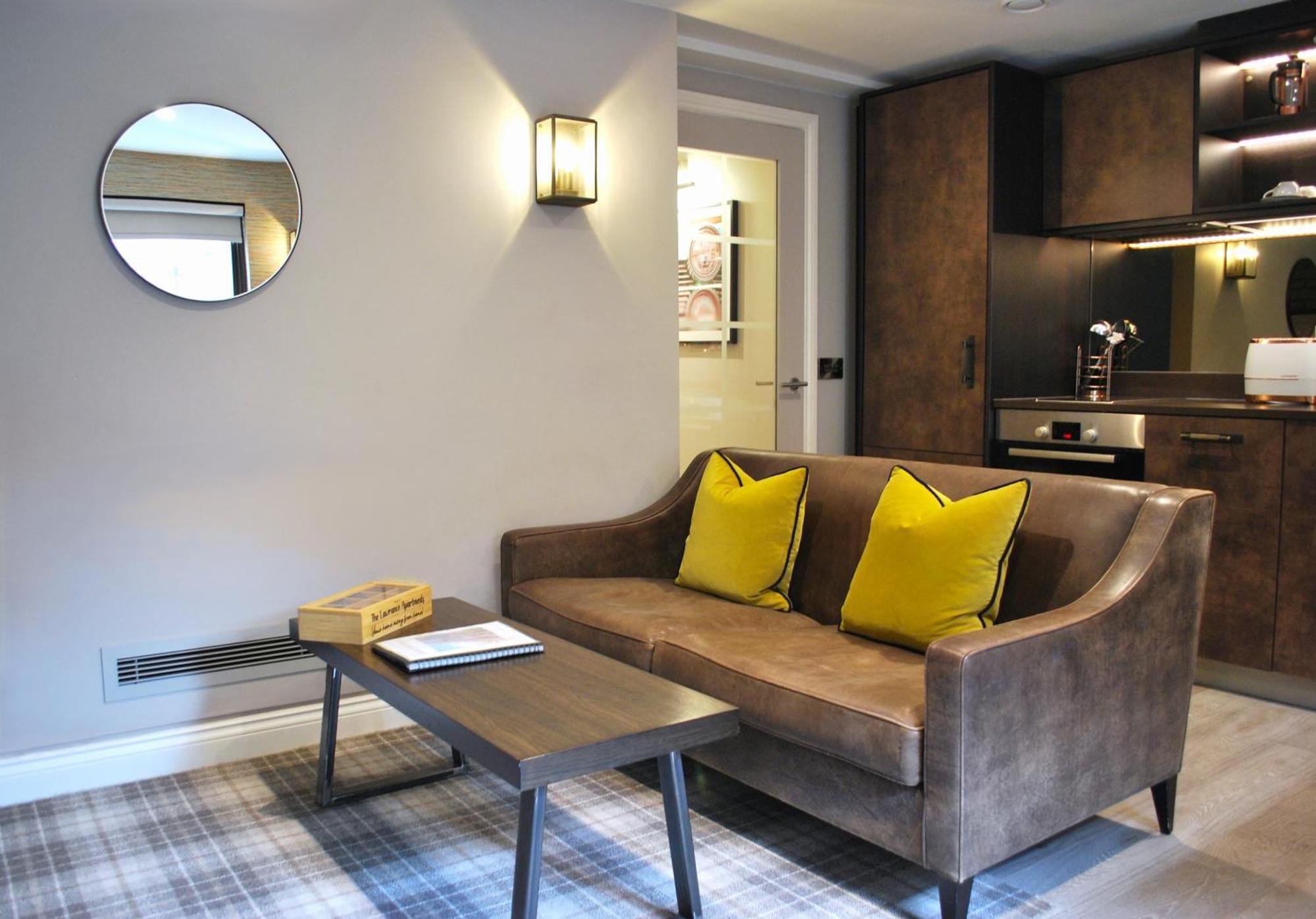 The Lawrance Luxury Aparthotel - York Buitenkant foto