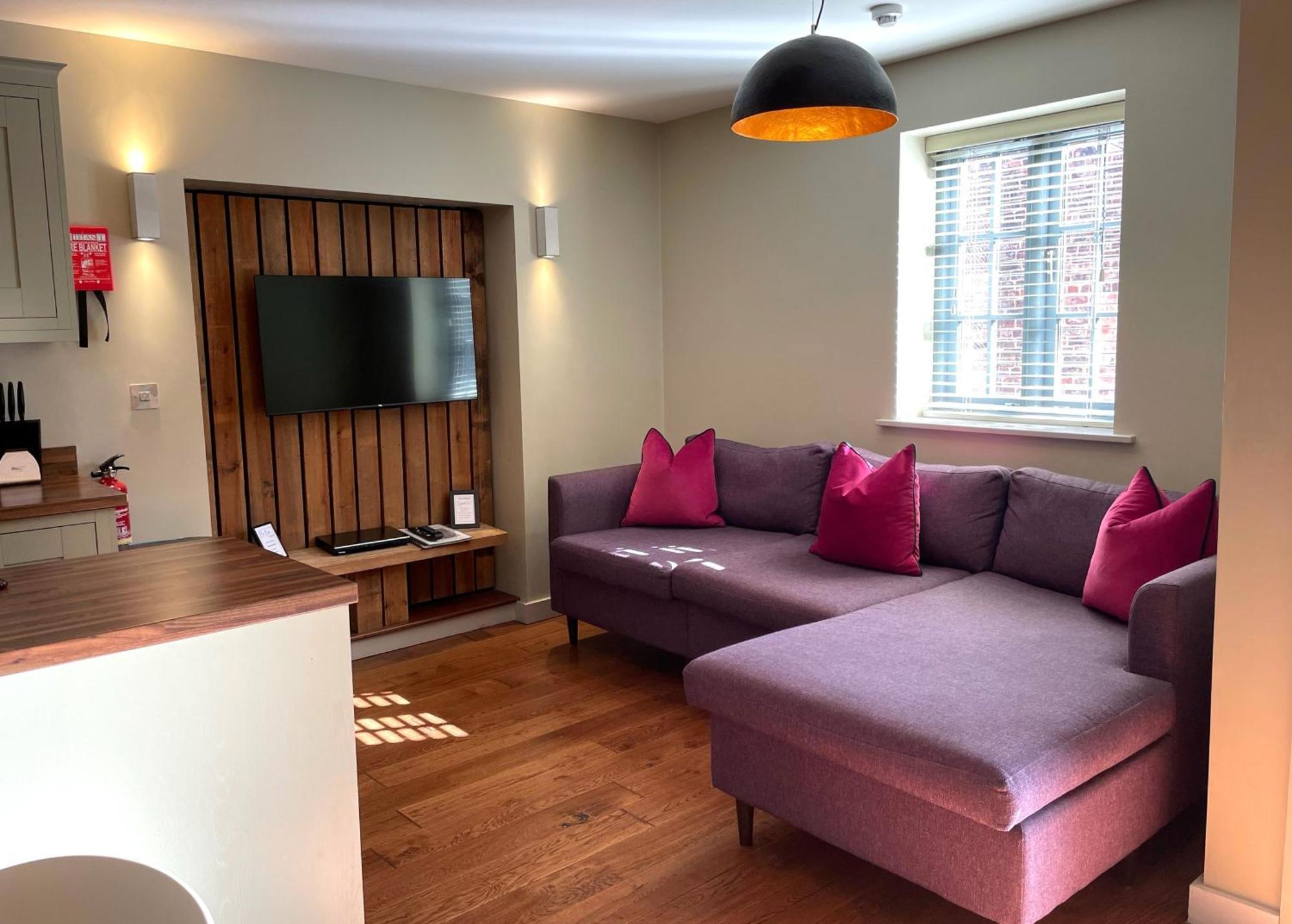 The Lawrance Luxury Aparthotel - York Buitenkant foto