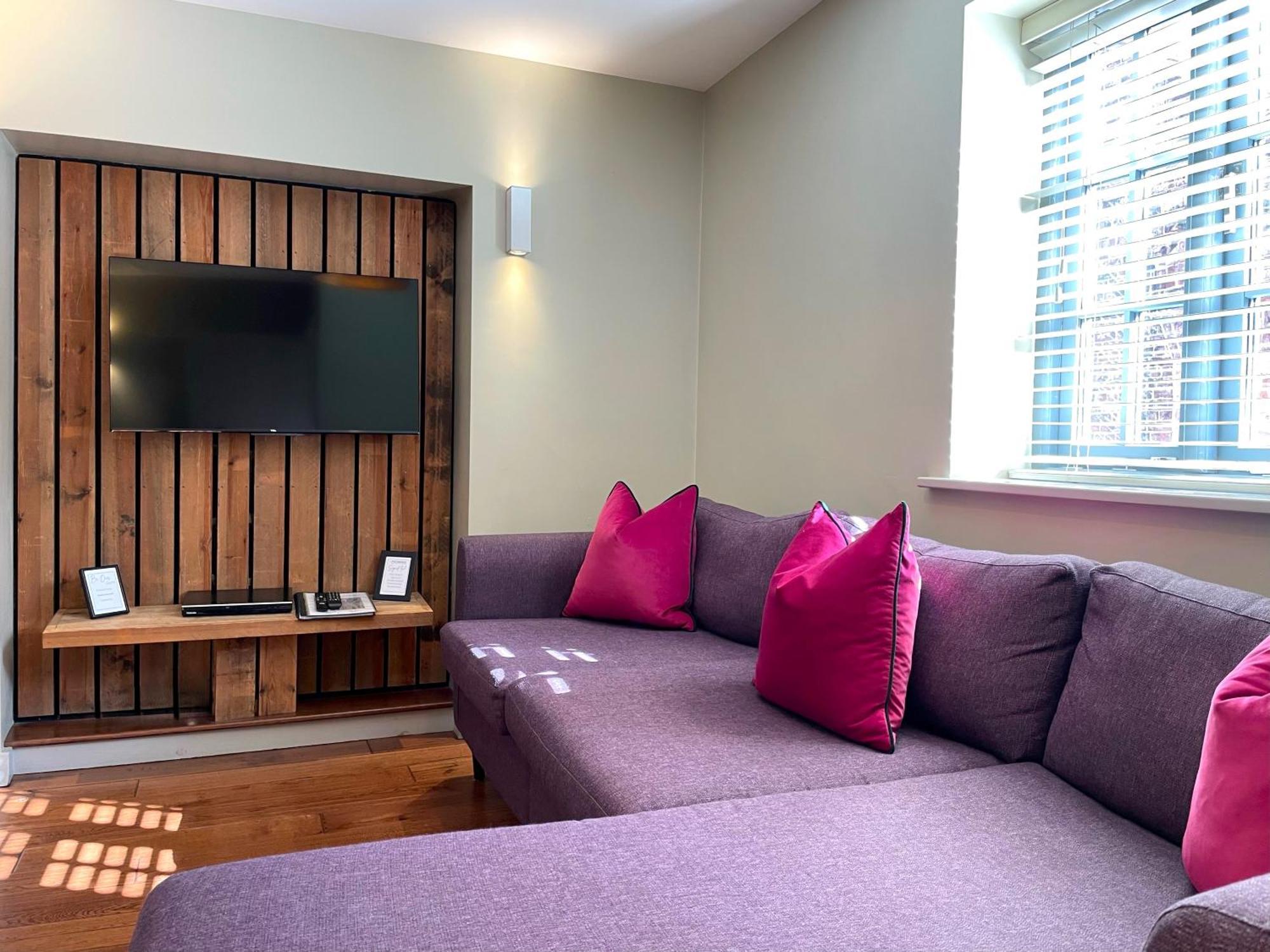 The Lawrance Luxury Aparthotel - York Buitenkant foto